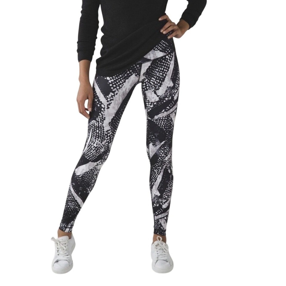 Lululemon Leggings Women Small 4-6‎ Black White Abstract Print Excellent